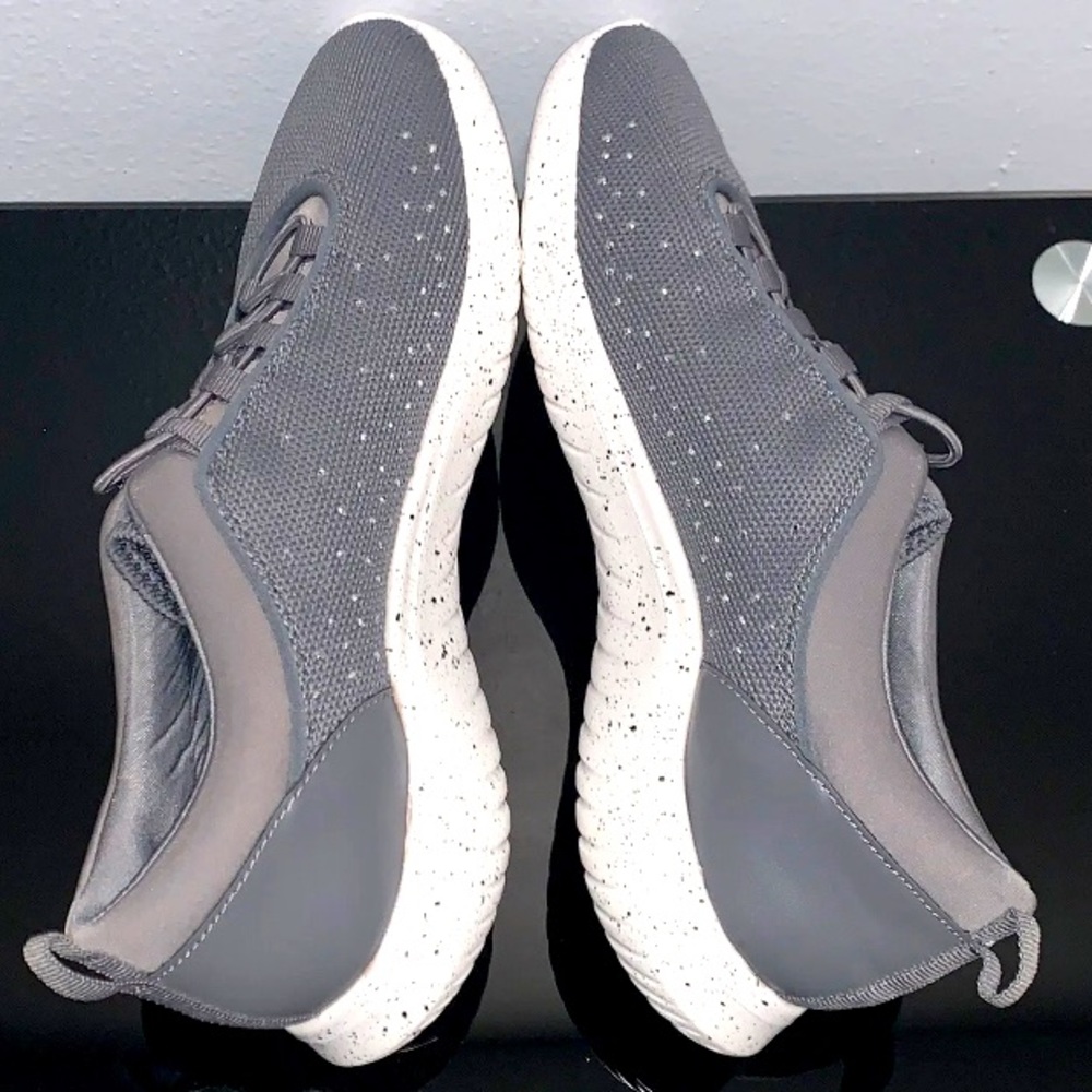 Cloudsteppers By Clarks Sneakers Gray Embellished Bungee Size 6 New Without Box